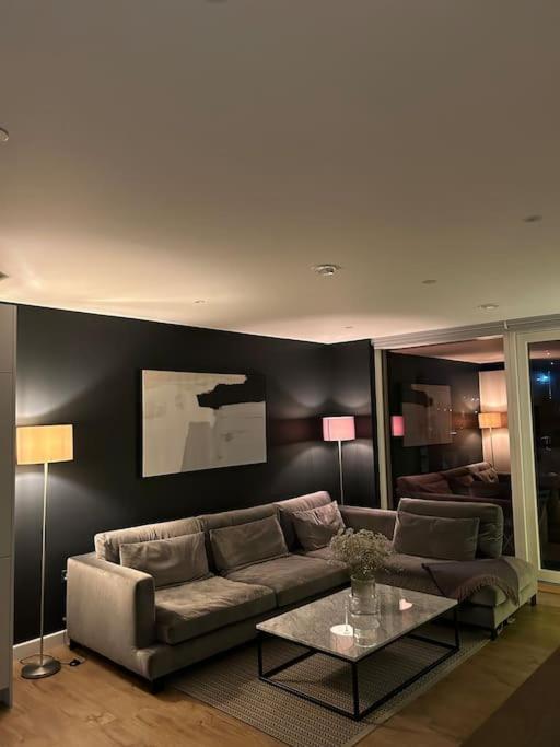 Luxury 2 Bed 2 Bath Cntrl Appartamento