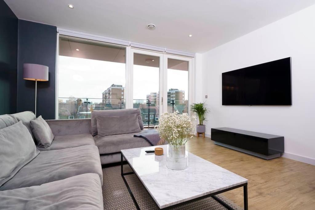 Luxury 2 Bed 2 Bath Cntrl Appartamento